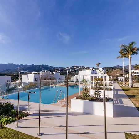 Elegant In Marbella, Sea Views, Infinity & Pool, Sauna, Gym, Spa, 5 Min To The * Марбелья