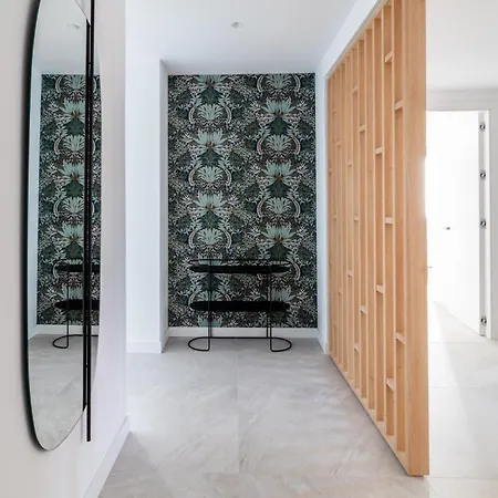 Elegant In Marbella, Sea Views, Infinity & Pool, Sauna, Gym, Spa, 5 Min To The