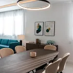 Elegant In Marbella, Sea Views, Infinity & Pool, Sauna, Gym, Spa, 5 Min To The Lejlighed *