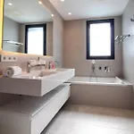 Elegant In Marbella, Sea Views, Infinity & Pool, Sauna, Gym, Spa, 5 Min To The * Marbella