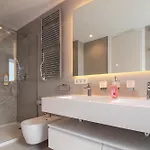 Elegant In Marbella, Sea Views, Infinity & Pool, Sauna, Gym, Spa, 5 Min To The
