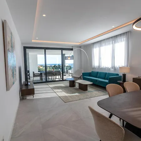 Elegant In Marbella, Sea Views, Infinity & Pool, Sauna, Gym, Spa, 5 Min To The 아파트 마르베야