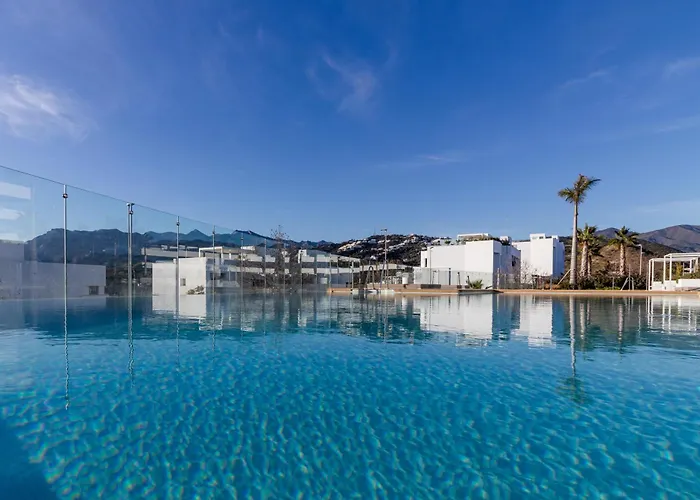 Elegant In Marbella, Sea Views, Infinity & Pool, Sauna, Gym, Spa, 5 Min To The Marbella