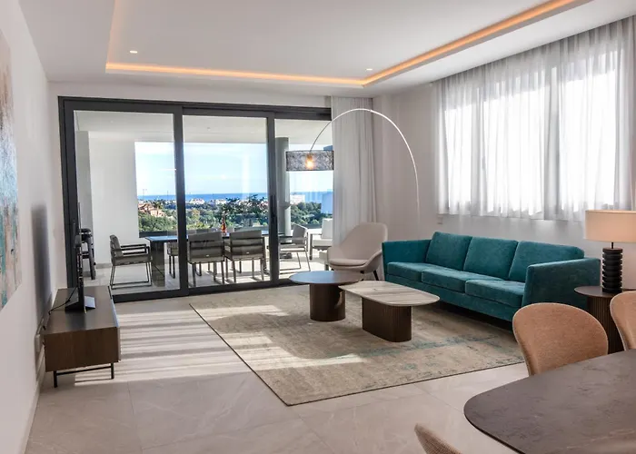 Elegant In Marbella, Sea Views, Infinity & Pool, Sauna, Gym, Spa, 5 Min To The