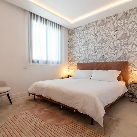 Elegant In Marbella, Sea Views, Infinity & Pool, Sauna, Gym, Spa, 5 Min To The