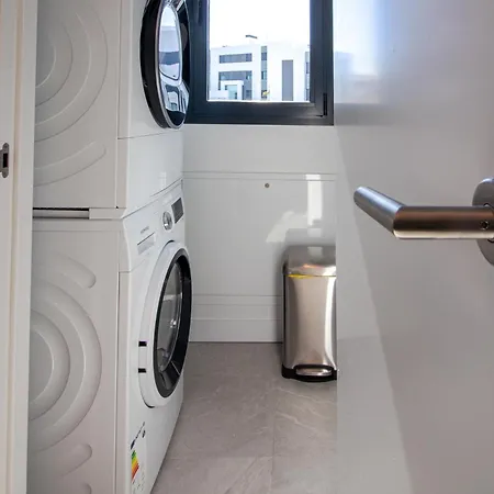 Διαμέρισμα Elegant In Marbella, Sea Views, Infinity & Pool, Sauna, Gym, Spa, 5 Min To The Μαρμπέλλα