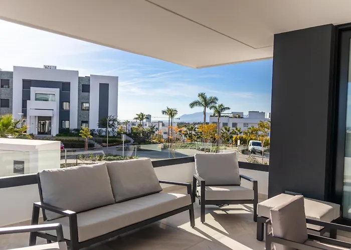 公寓 Elegant In Marbella, Sea Views, Infinity & Pool, Sauna, Gym, Spa, 5 Min To The 马尔韦利亚